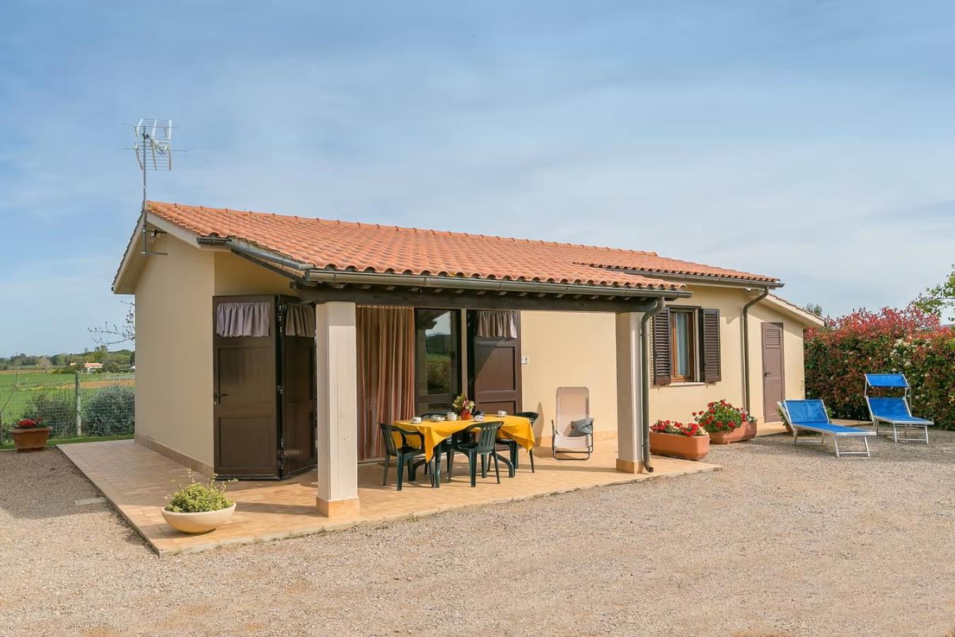 Agriturismo I Debbi Bibbona Bagian luar foto