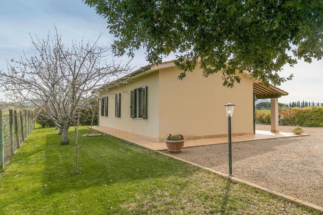 Agriturismo I Debbi Bibbona Bagian luar foto